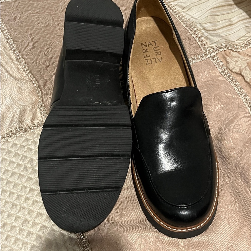 Naturalizer Black Leather Slip-On Loafers with Tan Contrast Welt - Picture 4 of 7